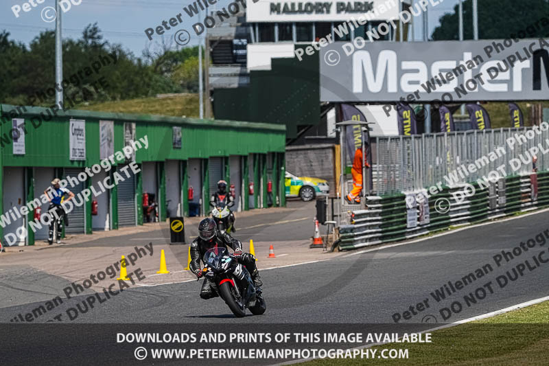 enduro digital images;event digital images;eventdigitalimages;mallory park;mallory park photographs;mallory park trackday;mallory park trackday photographs;no limits trackdays;peter wileman photography;racing digital images;trackday digital images;trackday photos